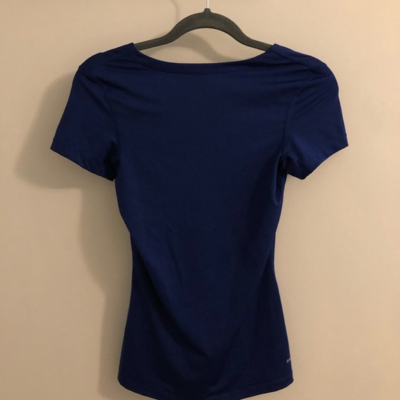 Nike Dri-Fit Blue V-neck Top - Picture 2 of 3